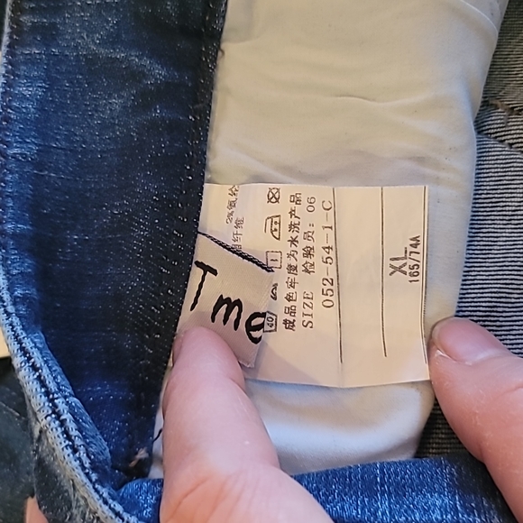 Casual Classic Flared Jeans - Picture 5 of 6